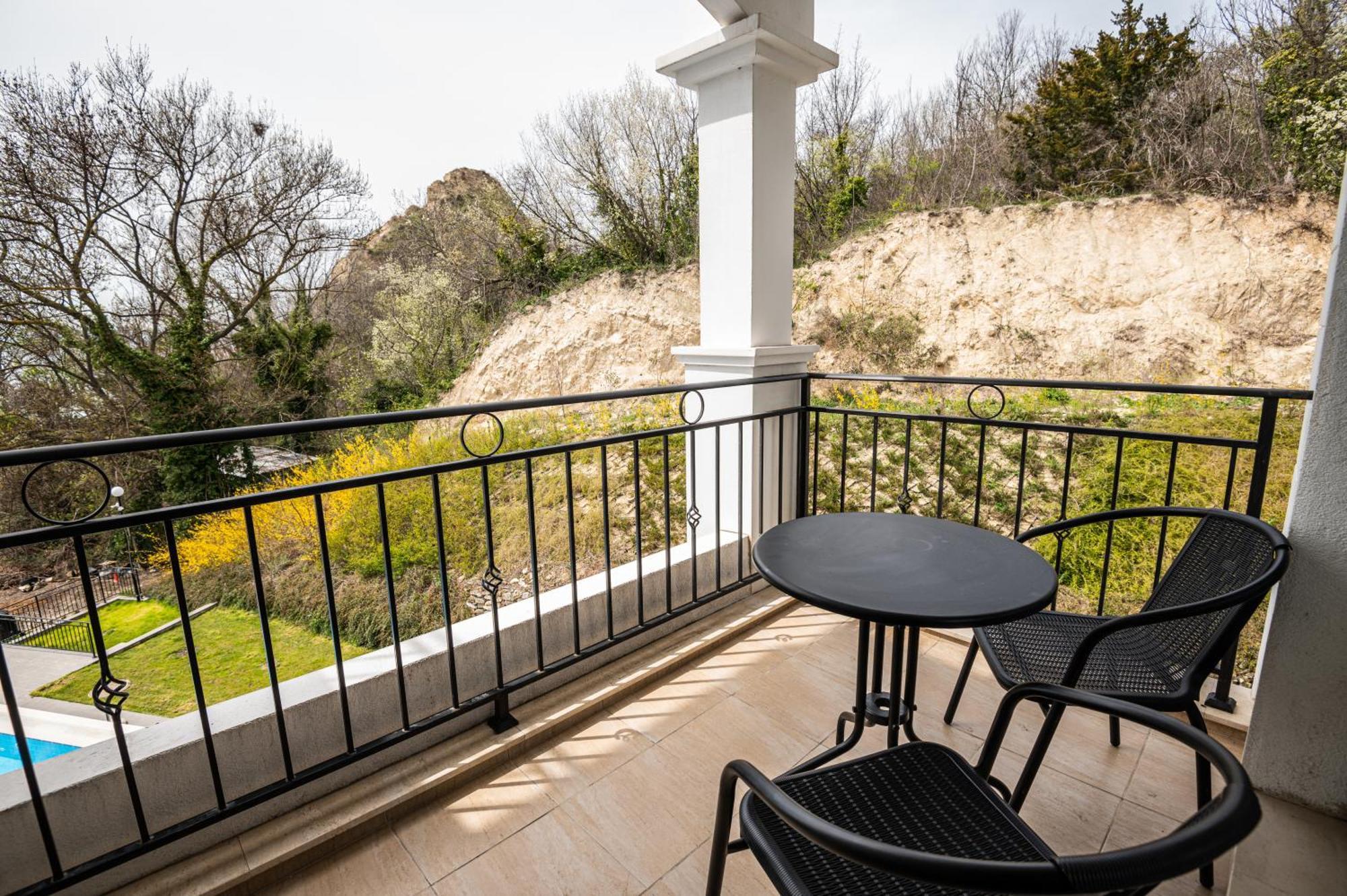 Hotel Samara With Relax Area Balchik Esterno foto